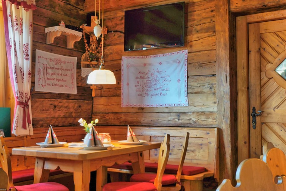 Almstüberl zan Hascht