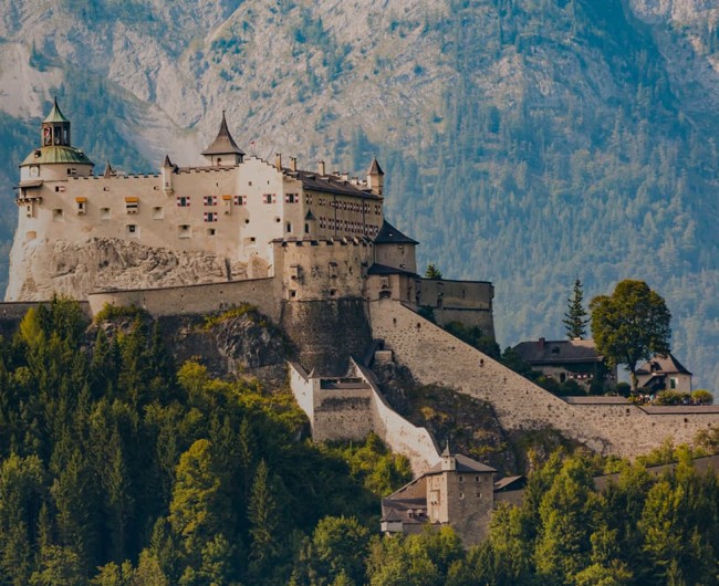 Burg Hohenwerfen - nur 5 Autominuten von Pfarrwerfen entfernt