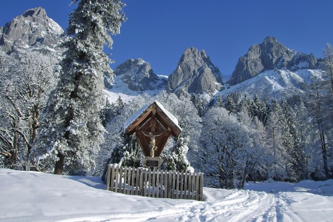 Mahdegg-Kreuz im Winter
